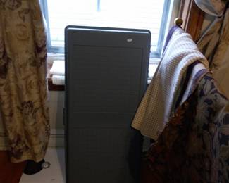 Items Located In The Second Floor 3rd Bedroom