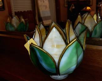 Items Located In The 1st Floor Dining Room
