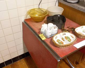 Items Located In The 1st Floor Kitchen