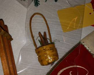 Items Located In The 1st Floor First Bedroom