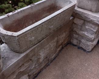Items Located In The Front Porch During The Sale