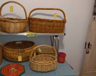 Items Located In The Second Floor 1st Bedroom