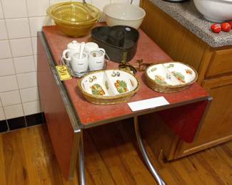 Items Located In The 1st Floor Kitchen