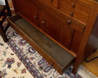 Items Located In The 1st Floor Dining Room