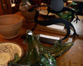 Items Located In The 1st Floor Dining Room