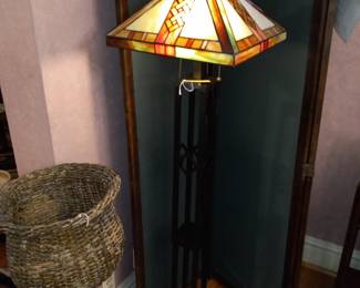 Items Located In The 1st Floor Dining Room