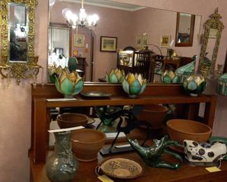 Items Located In The 1st Floor Dining Room