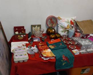 Items Located In The Second Floor 1st Bedroom