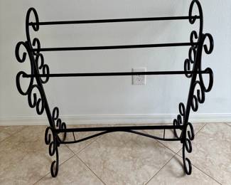 Quilt rack.  Now process the fact that there are three of these in this home.  That's a lot of quilting.