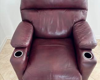 Two cup holders for the serious drinker.