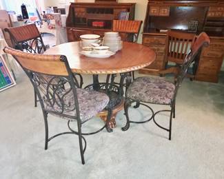 Nice Dinette Set