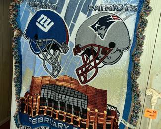 SUPER BOWL THROW - GIANTS VS. PATRIOTS