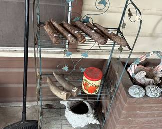 METAL RACK
