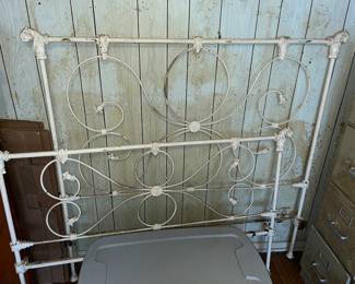 ANTIQUE FULL SIZE IRON BED w/ RAILS