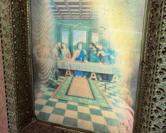 picture changes as you move by