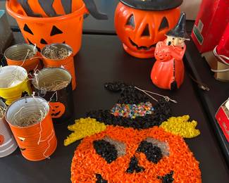 Some nice Vintage Halloween Decorations!