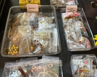 Some GREAT Vintage Costume Jewelry!