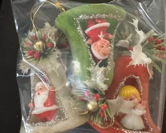 Three AWESOME Flocked bells airway figurines! Vintage! 
