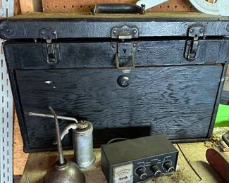 And another! This one is wooden! Also some great old oil cans! 