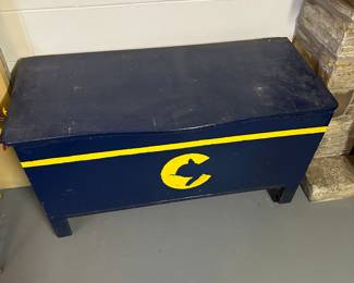 Throughout the sale we have items from the Chessie System Train Co. This is an OLD wooden tool chest. It has been repainted some time ago! 