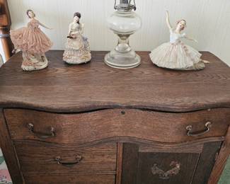 Project piece with lace ladies, as is, some have damage 