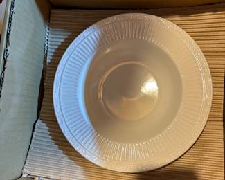 Mikassa Italian Countryside new in box