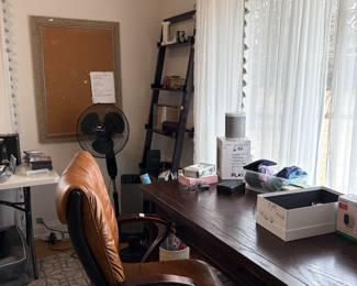 Office desk and chair