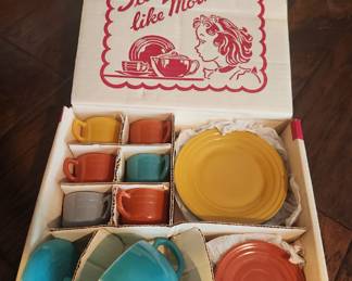 Children's "Sierra" set, part of the "Little Hostess" line by Hazel Atlas. 