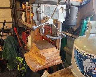 Drill press! LOADS of tools