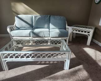 All seasons room matching furniture. Beautiful set. Excellent condition 