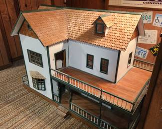 HUGE doll house with power and lots of Furniture. 4x3 approx 3.5 tall
3 stories. In very nice condition 