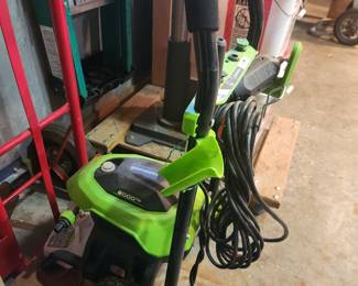 Pressure washer 