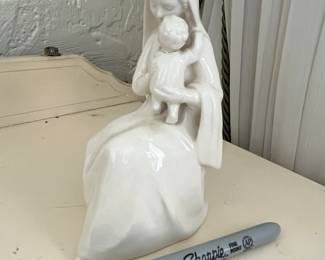 Goebel Madonna and child