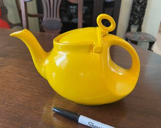 Hall MCM teapot