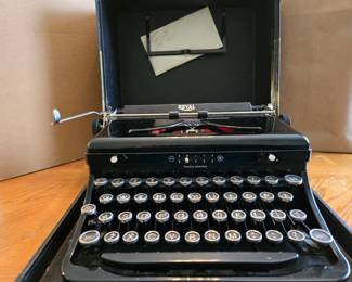 1930s Royal Typewriter