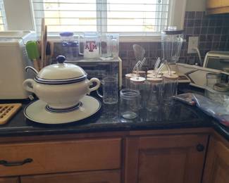 TUREEN & KITCHENWARE