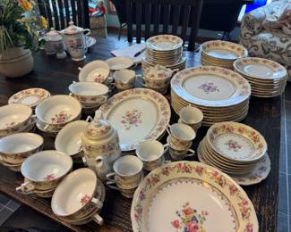 Goldcastle China set