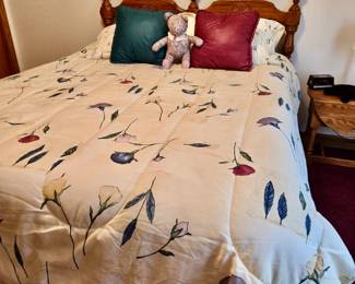 Full Size Bed Frame with 6-Drawer Platform & Foundation; Decorative Pillows; Comforter Set