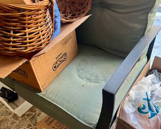 Outdoor furniture - loveseat, 2 chairs (teal cushions) & coffee table