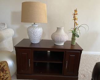 tv console, vase, lamp