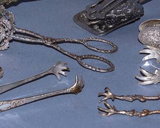 ANTIQUE / VINTAGE SILVER PLATE TONGS