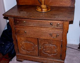 ANTIQUE WASH STAND