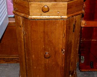 SMALL VINTAGE CABINET