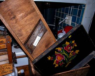 TOLE PAINTED TRAY / VINTAGE WOOD CABBAGE SLICER