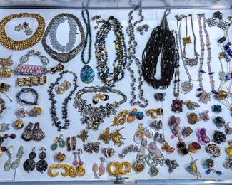 VINTAGE JEWELRY