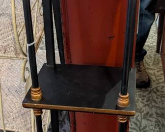 Chelsea House fancy decorator shelf 