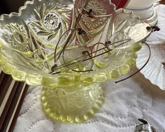 VASELINE GLASS 