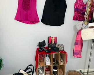 Women's Clothing, Sizes M, Sizes 8-10. Women's designer clothes, Michael Kors, White House Black Market, many others