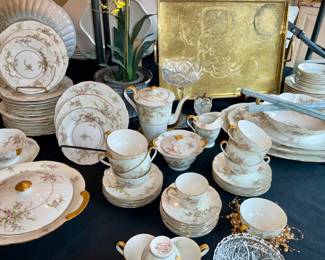 Haviland China, "Rosalinde". Service for 8+. Lots of serving pieces. 91 pics in all