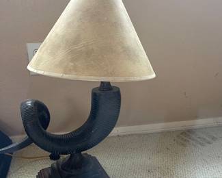 Horn lamp